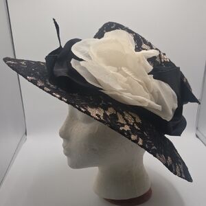 VTG Whittall & Shon USA Tan Straw Hat with Flower Sparkle Sequins Vail